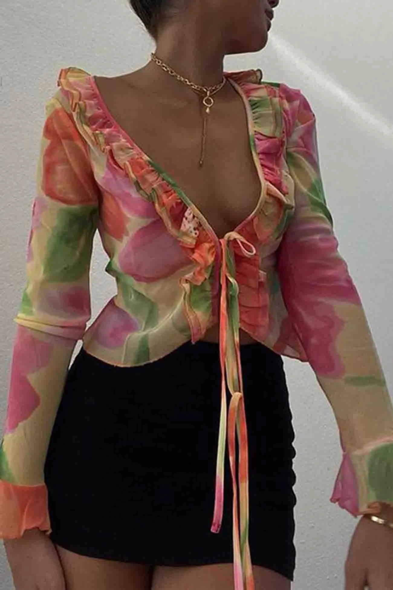 Floral V Neck Ruffled Long Sleeve Tops