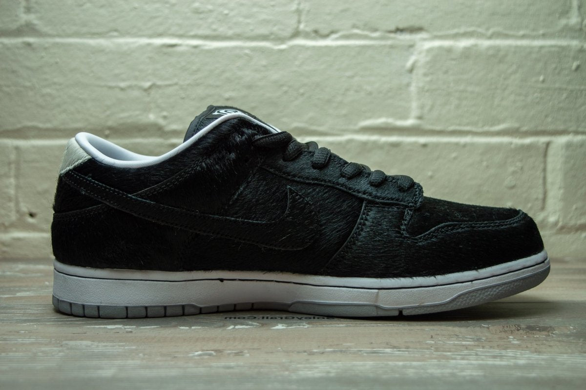 Nike SB Dunk Low Medicom Toy CZ5127 001