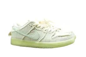 Nike SB Dunk Low Mummy DM0774 111