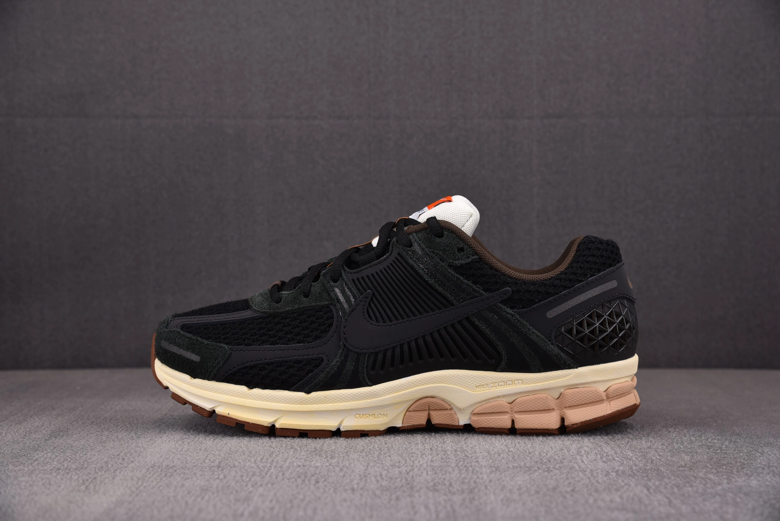 Nike Zoom Vomero 5 Black Sesame