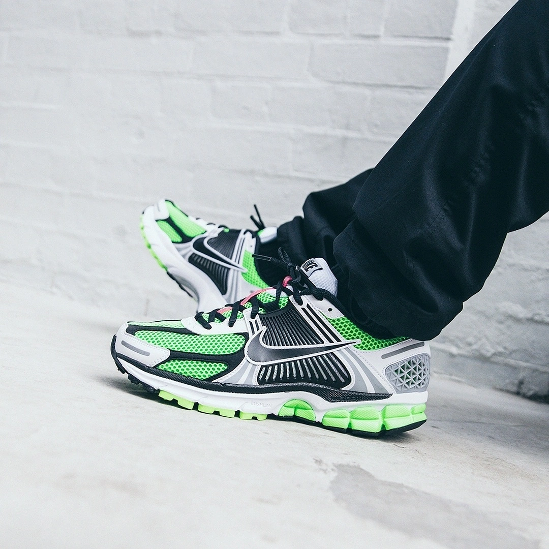 Nike Zoom Vomero 5 Electric Green Black