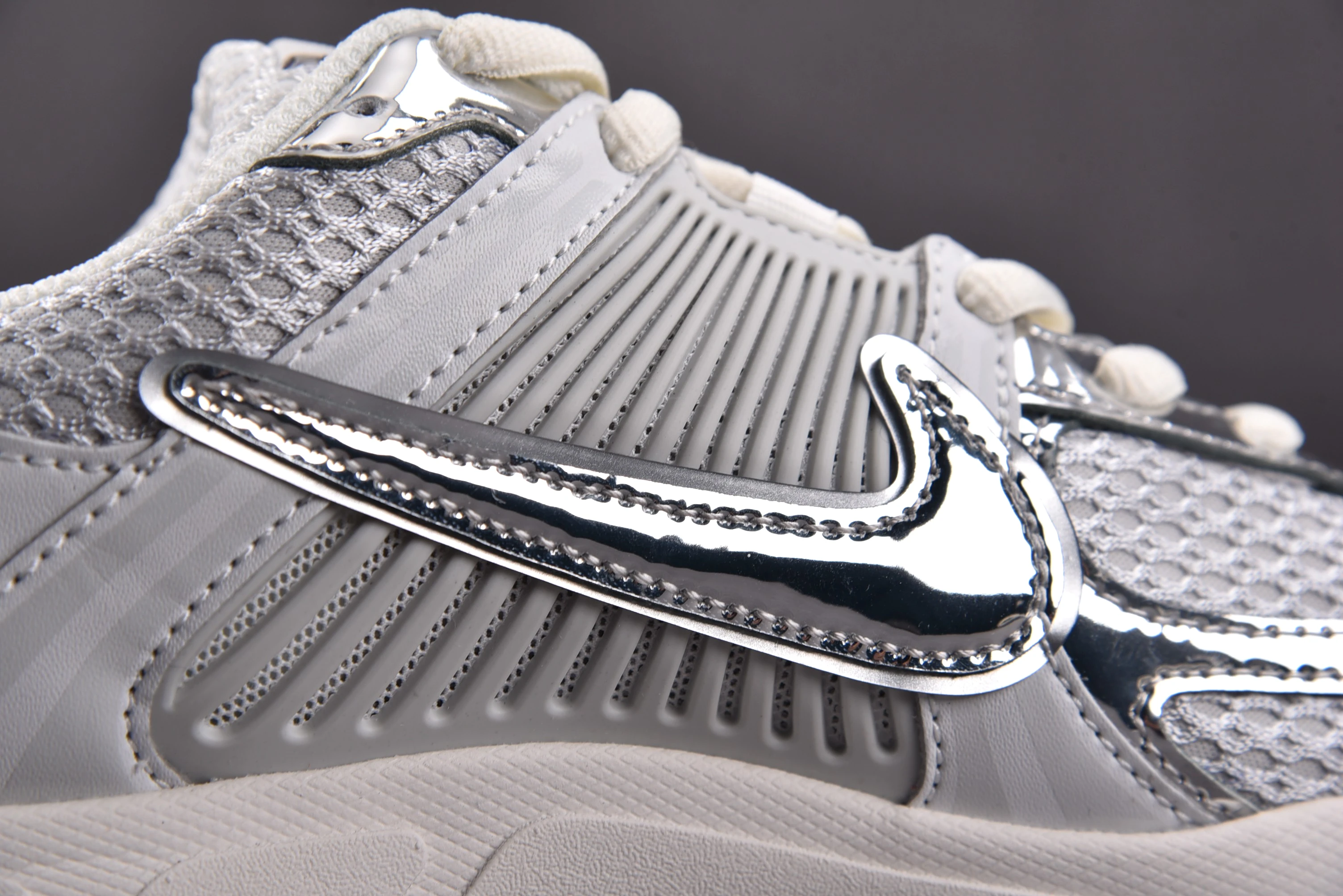 Nike Zoom Vomero 5 Pure Platinum