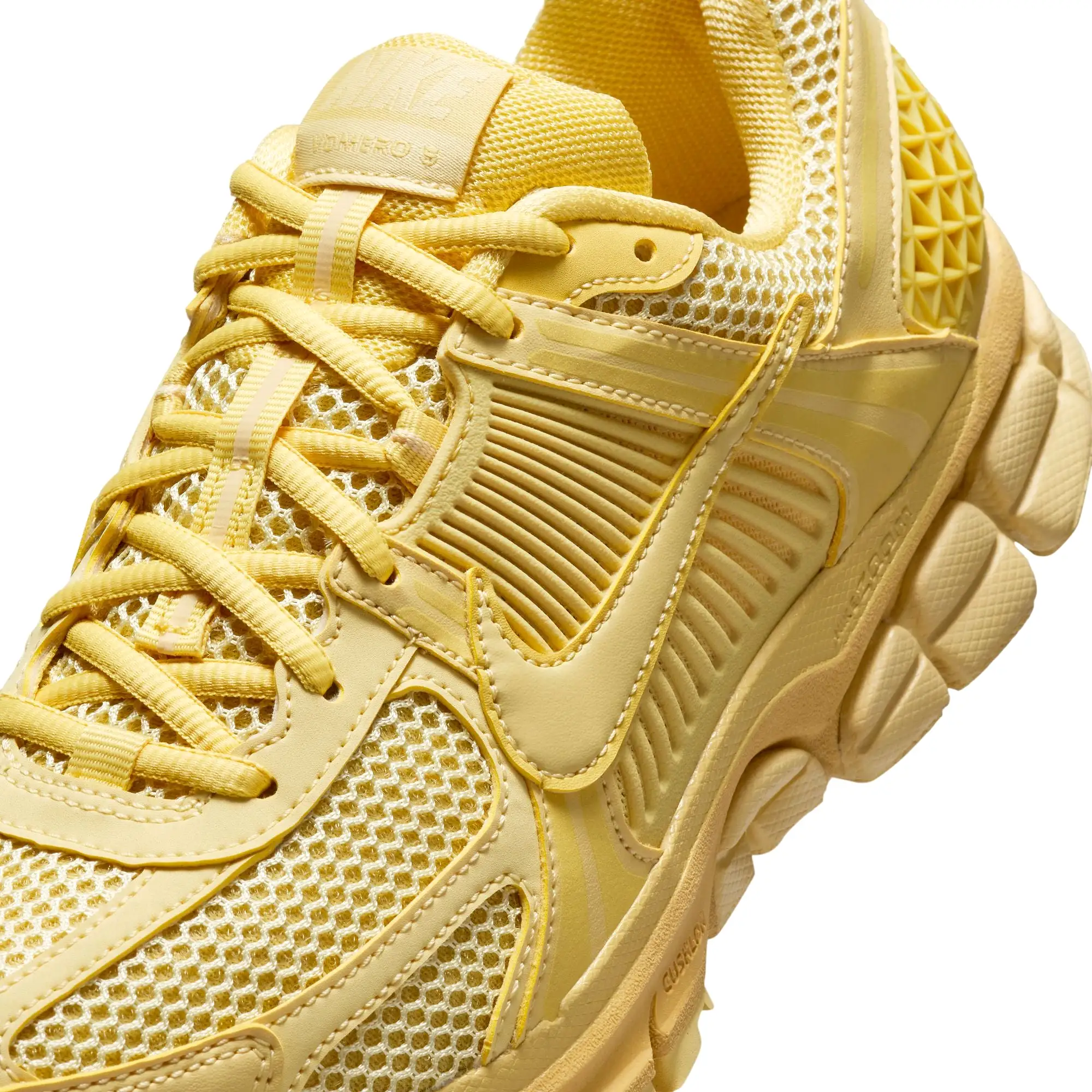 Nike Zoom Vomero 5 Saturn Gold/Lemon Wash FQ7079-700