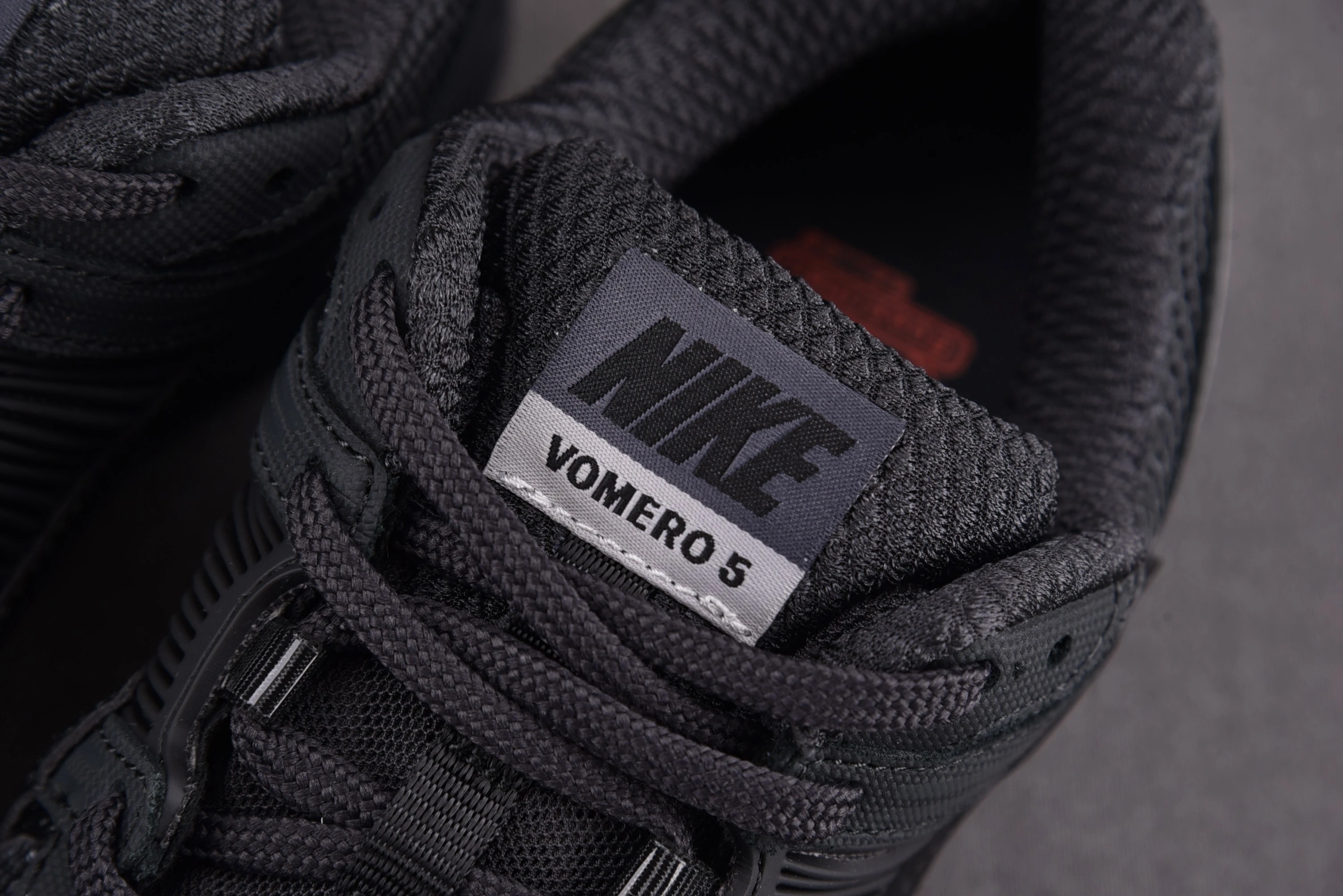 Nike Zoom Vomero 5 SP Anthracite (2019)