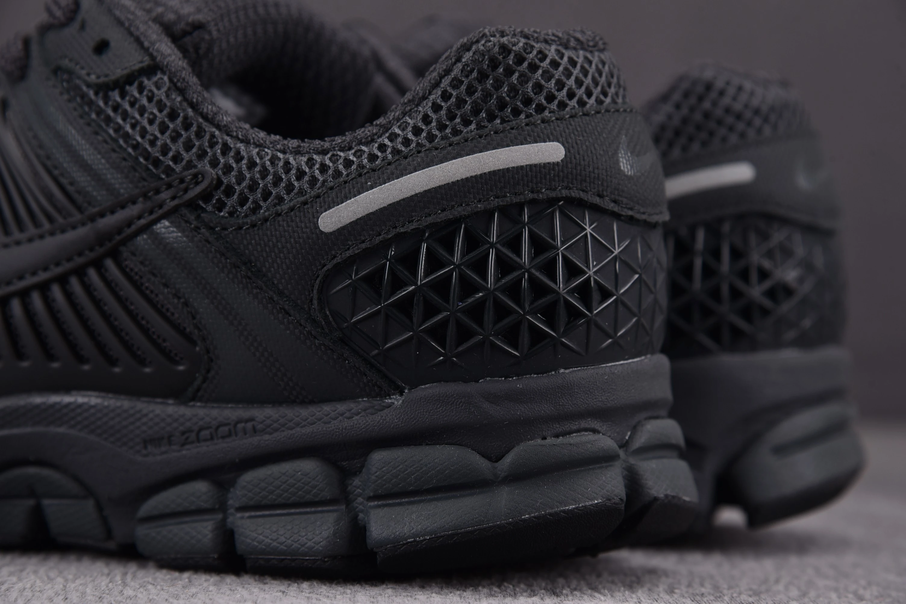 Nike Zoom Vomero 5 SP Anthracite (2019)