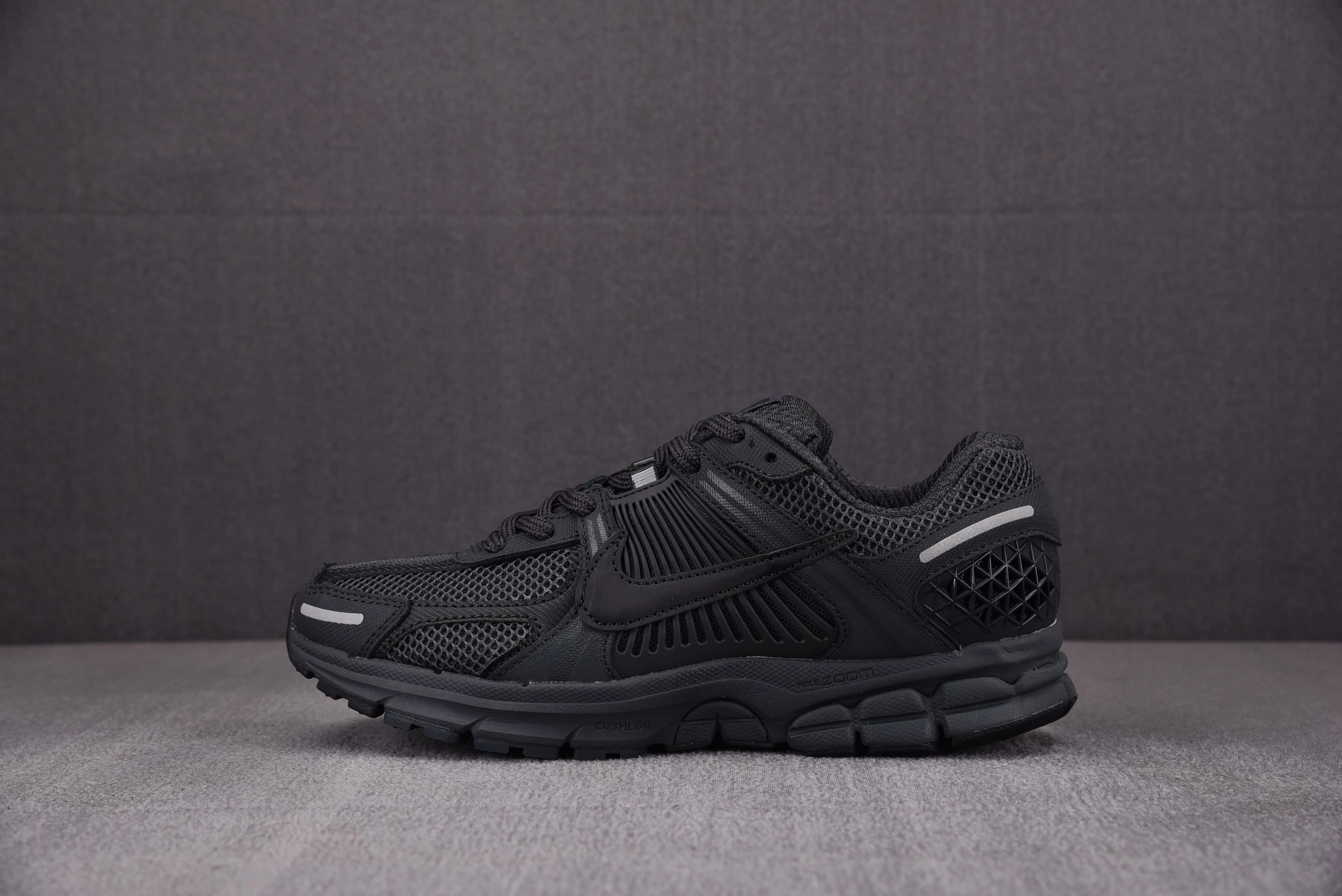 Nike Zoom Vomero 5 SP Anthracite (2019)