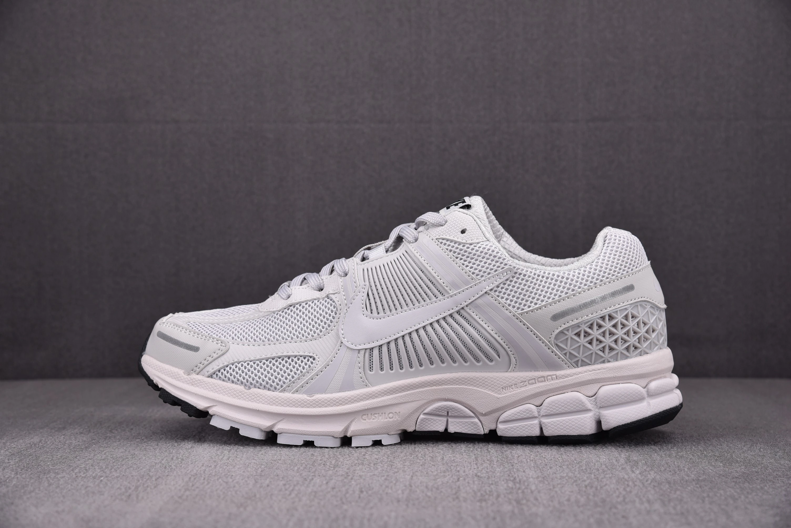 Nike Zoom Vomero 5 SP Vast Grey