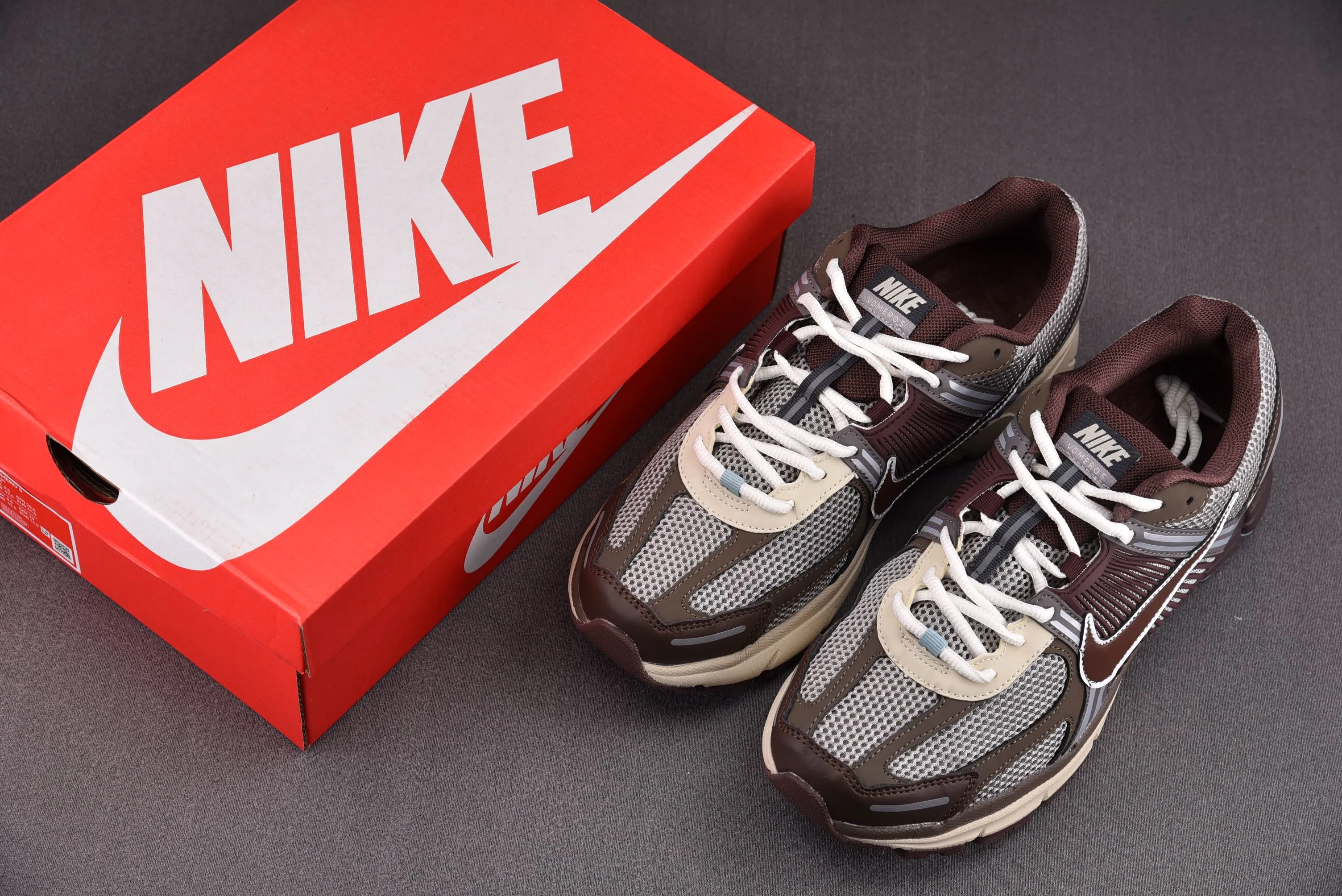 Nike Zoom Vomero 5 Toffee