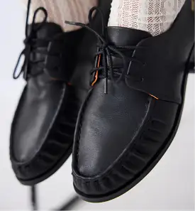 The Alice Neel Leather Lace Up | Black